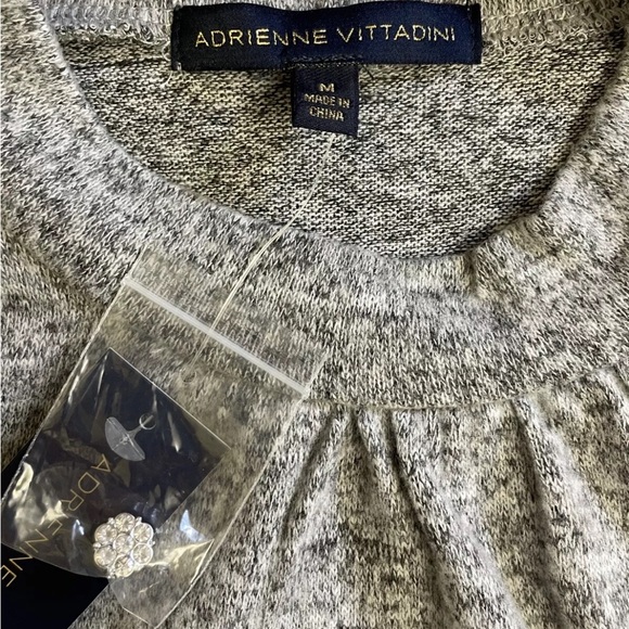 Adrienne Vittadini Sweater Top Shirt Womens Medium Grey Crystal Button Accents - Picture 2 of 10